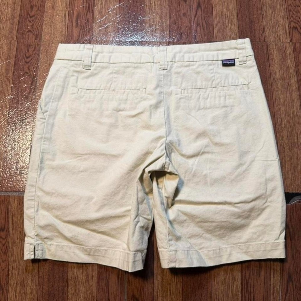 Patagonia‎ Beige Cream Women's Khaki Chino Shorts 2 (Small)